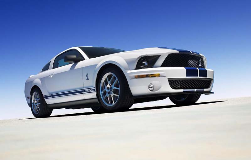 07FordShelbyGT500_21